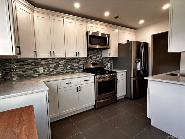 276 Temple Hill Road 1207, New Windsor, NY 12553