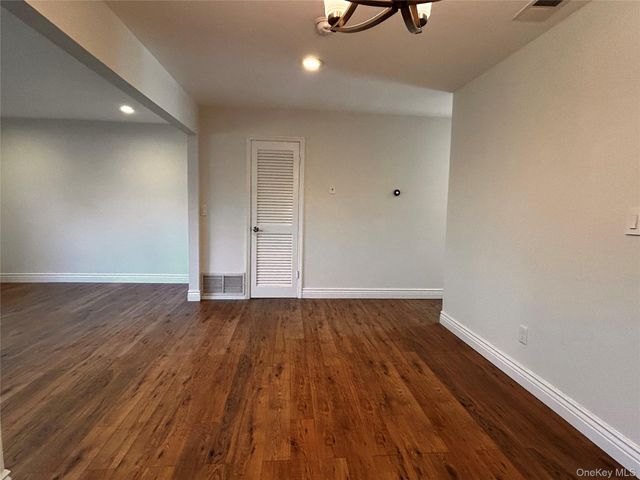 276 Temple Hill Road 1207, New Windsor, NY 12553