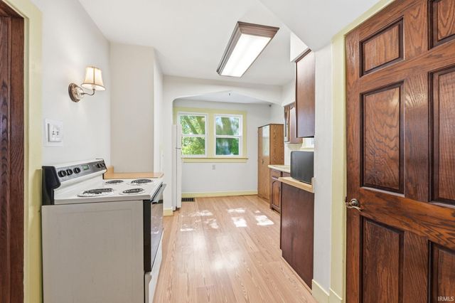1137 W Oakdale Drive, Fort Wayne, IN 46807
