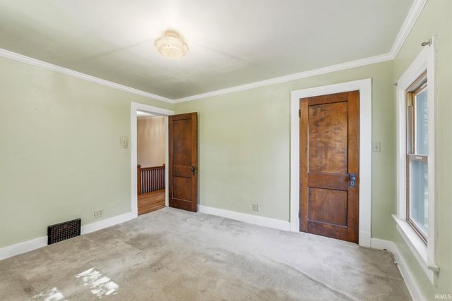 1137 W Oakdale Drive, Fort Wayne, IN 46807