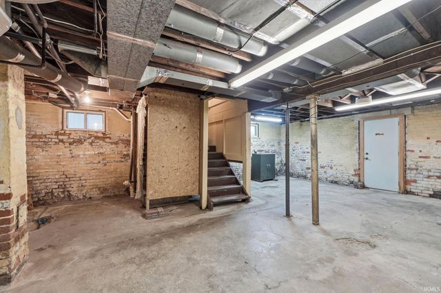 1137 W Oakdale Drive, Fort Wayne, IN 46807
