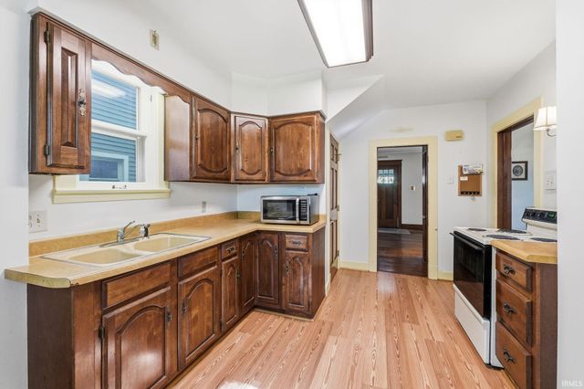 1137 W Oakdale Drive, Fort Wayne, IN 46807
