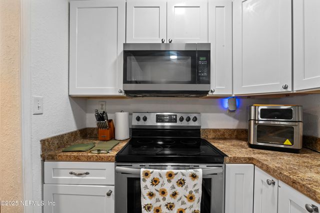 4625 IRVINGTON Avenue, Jacksonville, FL 32210