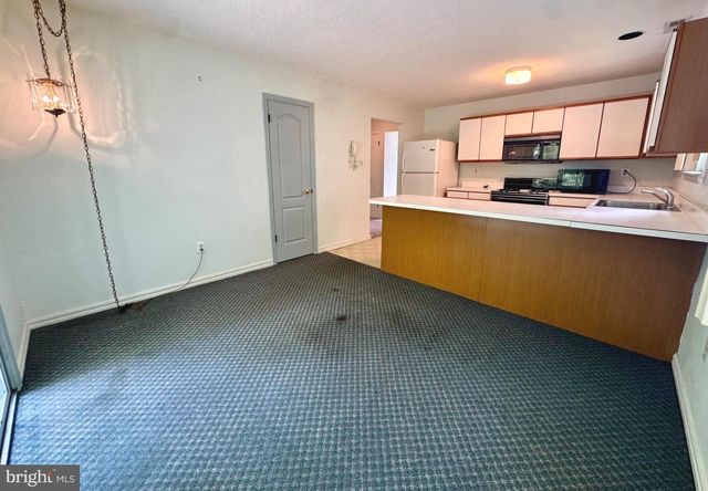 574 BARBADOS DR, Williamstown, NJ 08094