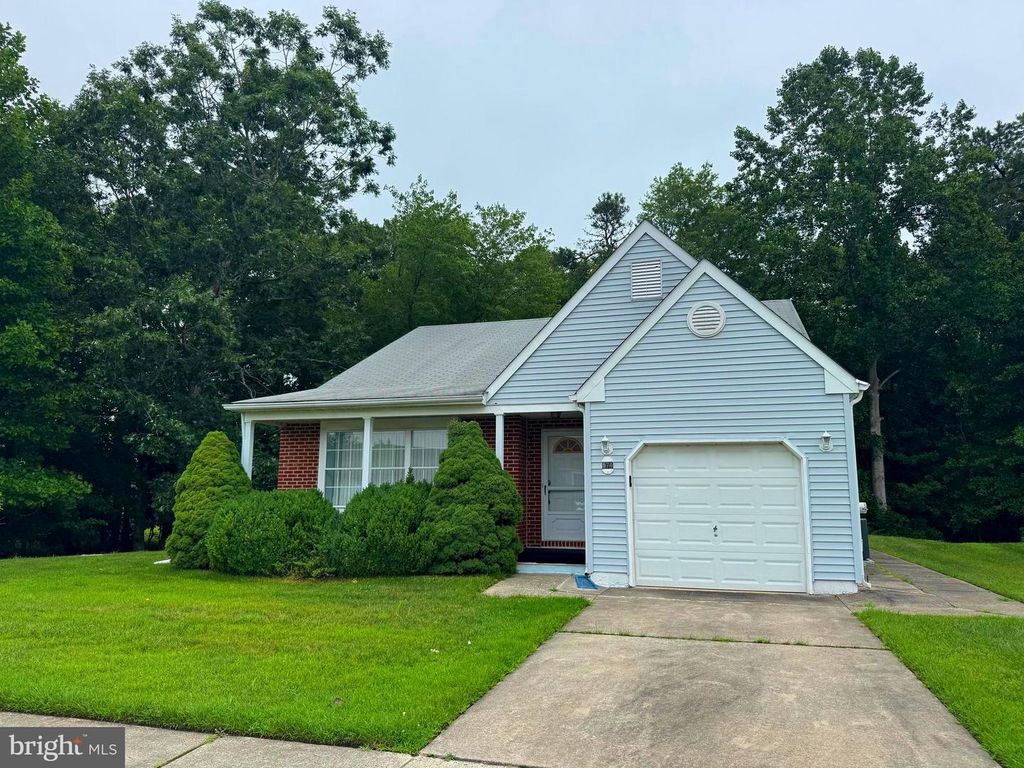 574 BARBADOS DR, Williamstown, NJ 08094