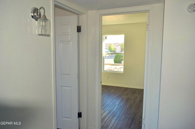 4613 SUN VALLEY Drive, El Paso, TX 79924