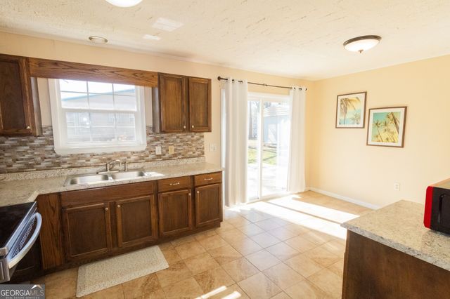 104 President Circle, Statesboro, GA 30458