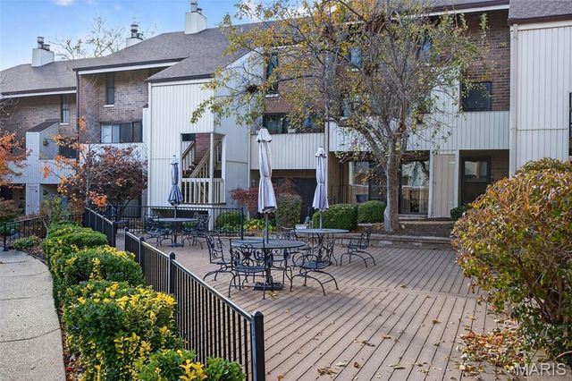 670 Coeur De Royale Drive C, Creve Coeur, MO 63141