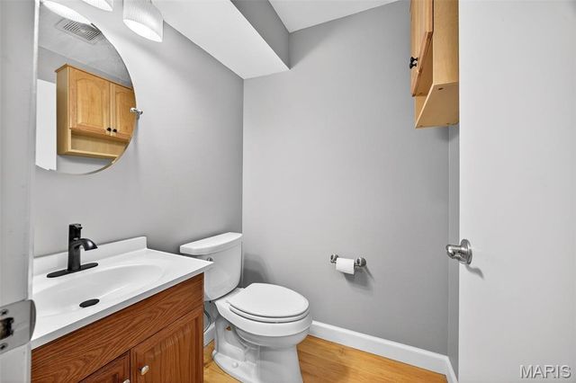 670 Coeur De Royale Drive C, Creve Coeur, MO 63141