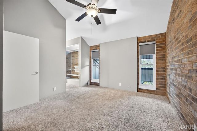 670 Coeur De Royale Drive C, Creve Coeur, MO 63141