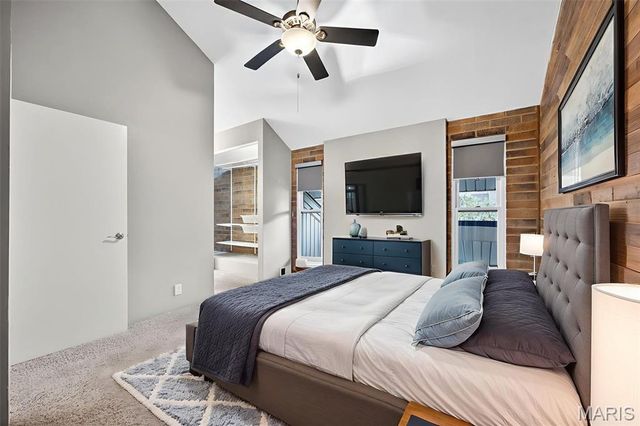 670 Coeur De Royale Drive C, Creve Coeur, MO 63141