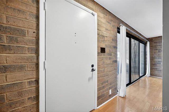 670 Coeur De Royale Drive C, Creve Coeur, MO 63141