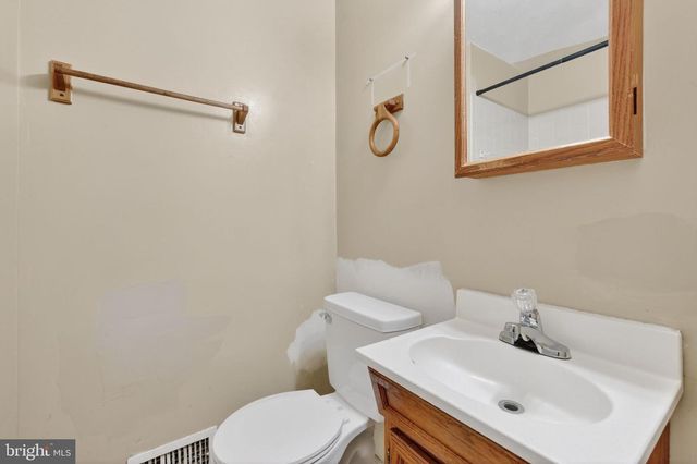 5441 TAUSSIG RD, Bladensburg, MD 20710