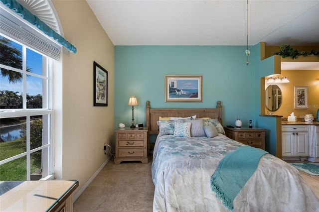 5590 GOLF POINTE DRIVE 5590, Sarasota, FL 34243