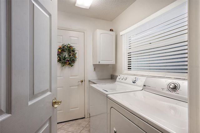 5590 GOLF POINTE DRIVE 5590, Sarasota, FL 34243