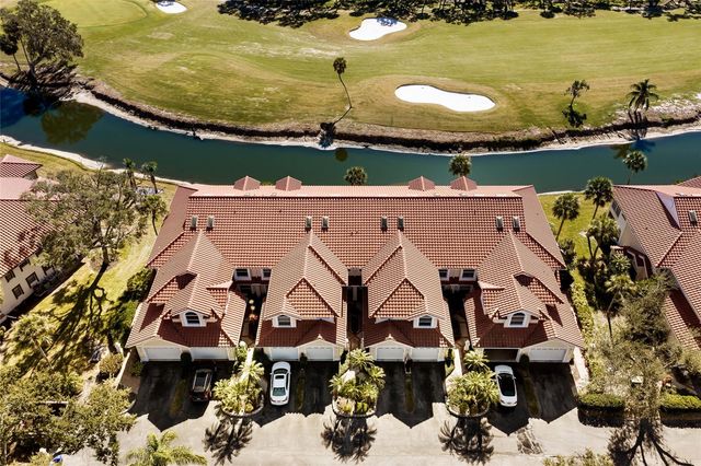 5590 GOLF POINTE DRIVE 5590, Sarasota, FL 34243