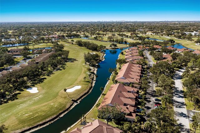 5590 GOLF POINTE DRIVE 5590, Sarasota, FL 34243