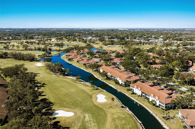 5590 GOLF POINTE DRIVE 5590, Sarasota, FL 34243