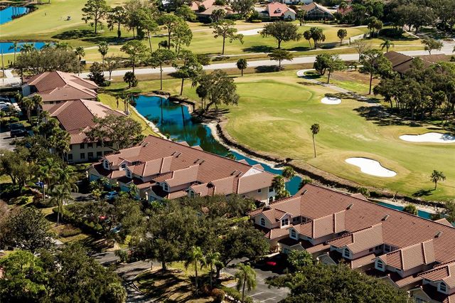 5590 GOLF POINTE DRIVE 5590, Sarasota, FL 34243