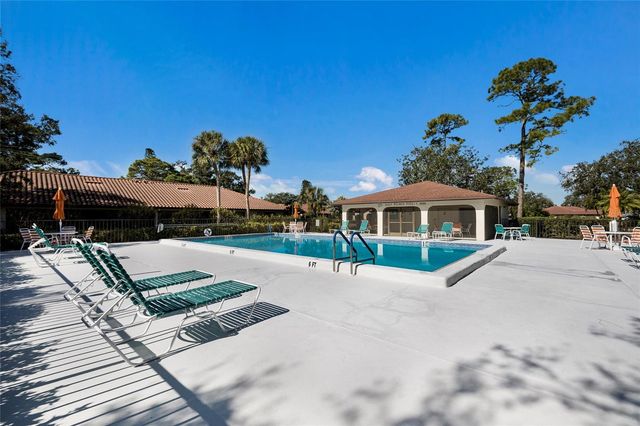 5590 GOLF POINTE DRIVE 5590, Sarasota, FL 34243