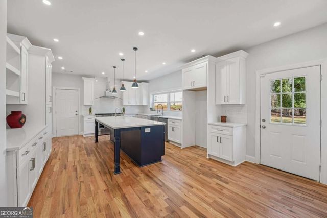 4015 Cascade Road SW, South Fulton, GA 30331