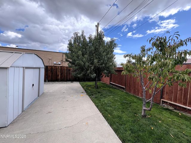 230 Glenmanor Drive, Reno, NV 89509