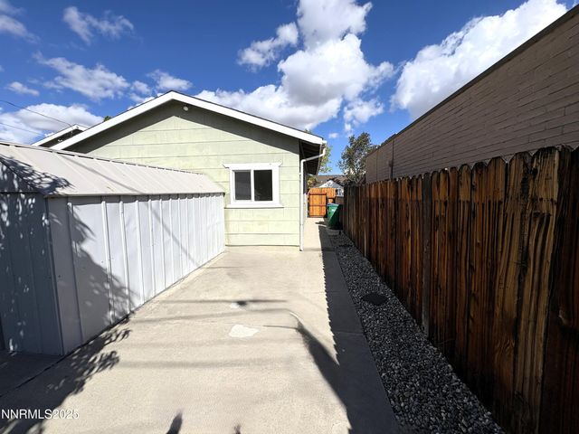 230 Glenmanor Drive, Reno, NV 89509