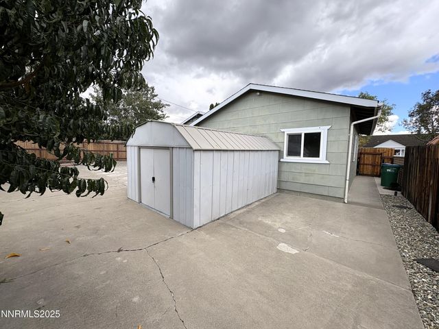 230 Glenmanor Drive, Reno, NV 89509