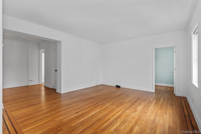 822 Palmer Road 3B, Bronxville, NY 10708