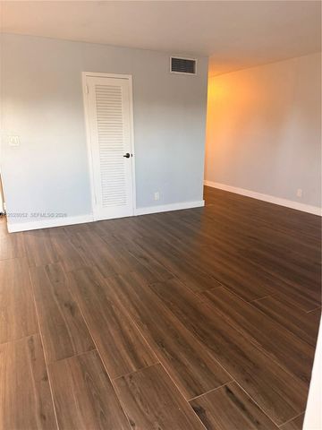 2200 E Hallandale Beach Blvd 303, Hallandale Beach, FL 33009
