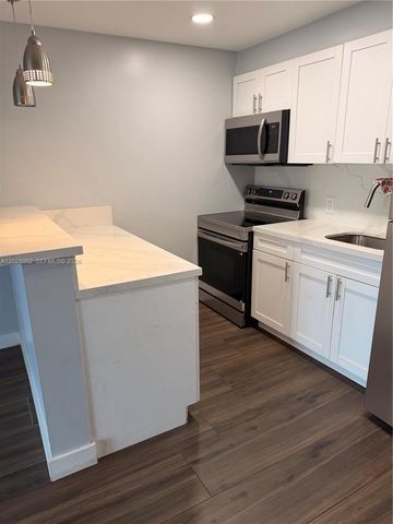 2200 E Hallandale Beach Blvd 303, Hallandale Beach, FL 33009