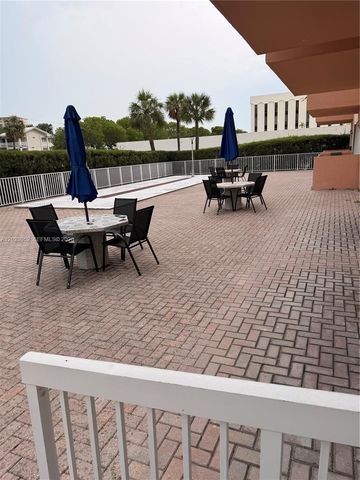 2200 E Hallandale Beach Blvd 303, Hallandale Beach, FL 33009