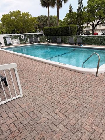 2200 E Hallandale Beach Blvd 303, Hallandale Beach, FL 33009