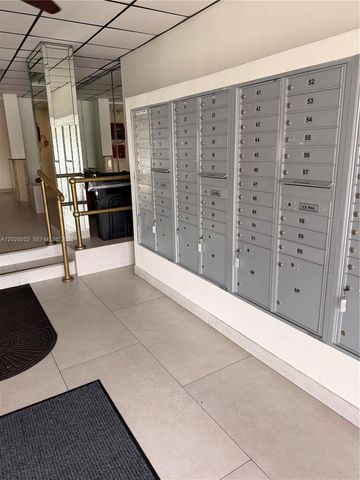 2200 E Hallandale Beach Blvd 303, Hallandale Beach, FL 33009