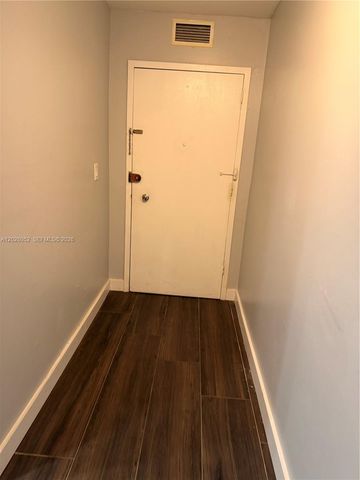 2200 E Hallandale Beach Blvd 303, Hallandale Beach, FL 33009