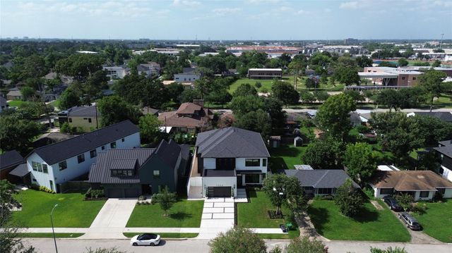 7006 Schiller Street, Houston, TX 77055