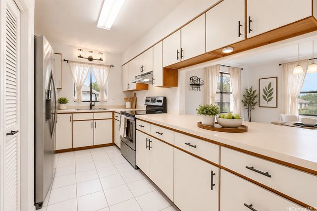 95-349 Kuahelani Avenue B-2, Mililani, HI 96789