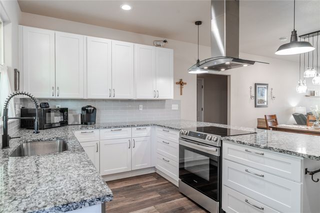 2703 San Gabriel Drive, Granbury, TX 76048