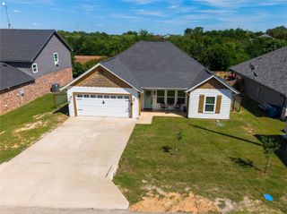 2703 San Gabriel Drive, Granbury, TX 76048