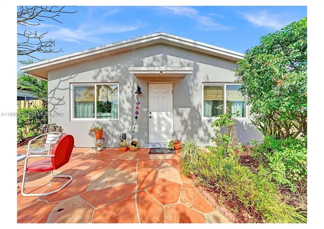 381 NE 42nd St, Oakland Park, FL 33334
