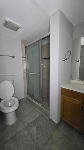 7925 Fairview Dr 206, Tamarac, FL 33321