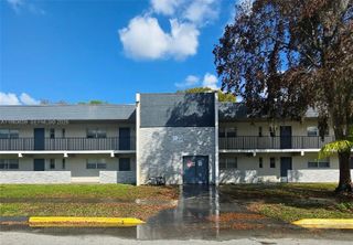 7925 Fairview Dr 206, Tamarac, FL 33321