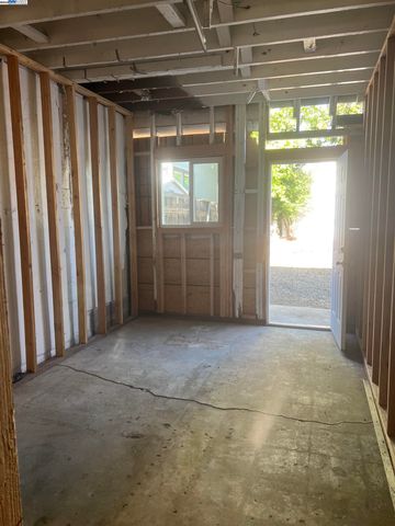 128 TUOLUMNE ST, Vallejo, CA 94590