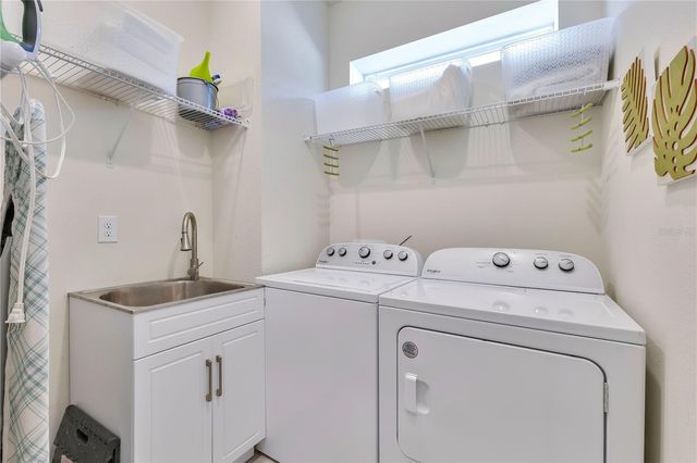 2434 N CLIFF WAY, St Cloud, FL 34771