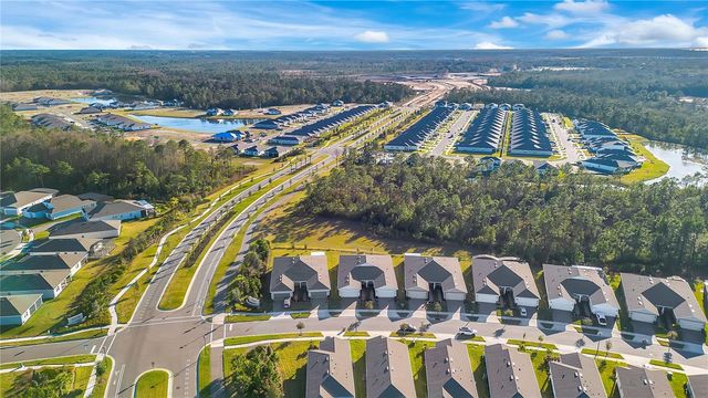 2434 N CLIFF WAY, St Cloud, FL 34771