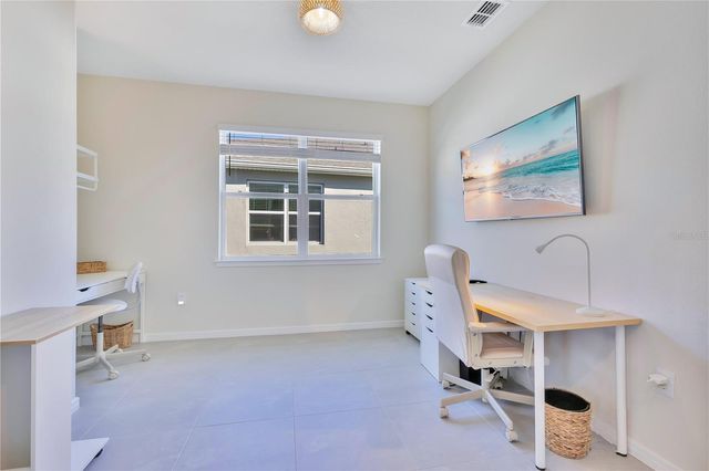 2434 N CLIFF WAY, St Cloud, FL 34771