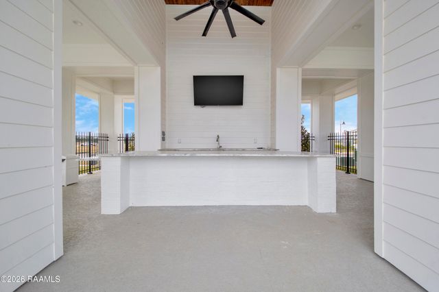 304 Villager Avenue, Scott, LA 70583