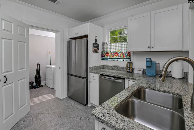 1020 Naples Avenue, Cayce, SC 29033