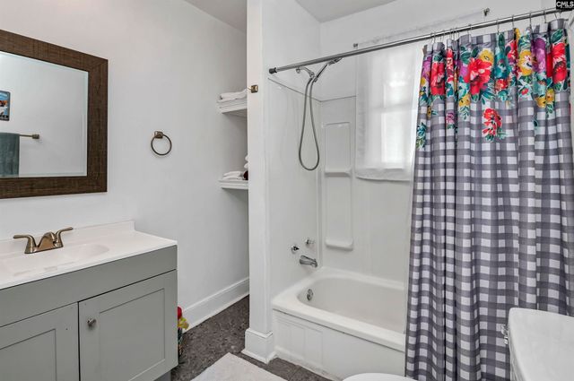 1020 Naples Avenue, Cayce, SC 29033