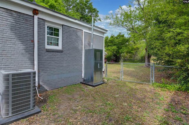 1020 Naples Avenue, Cayce, SC 29033